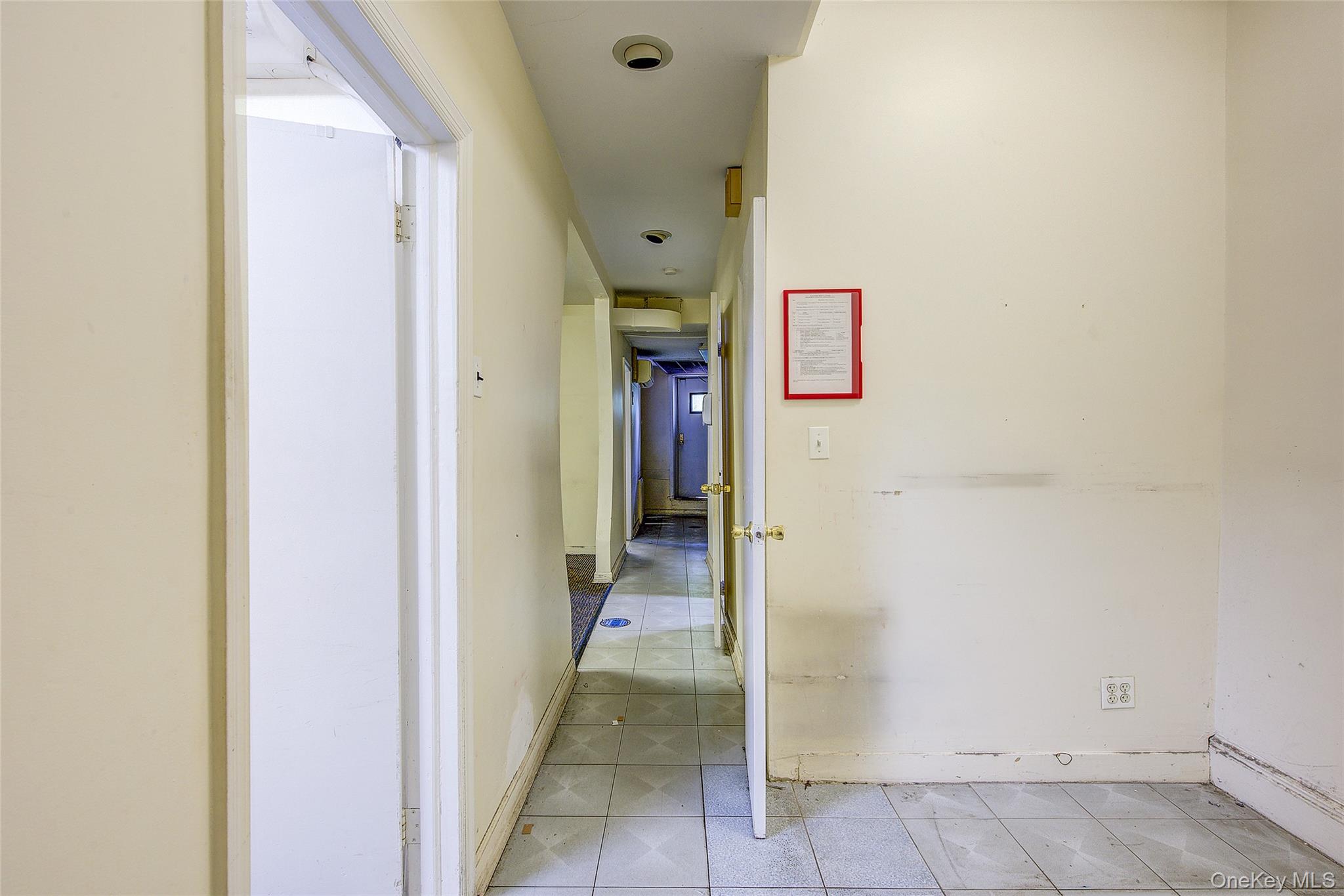 4807 Fort Hamilton Parkway Property Photo 4