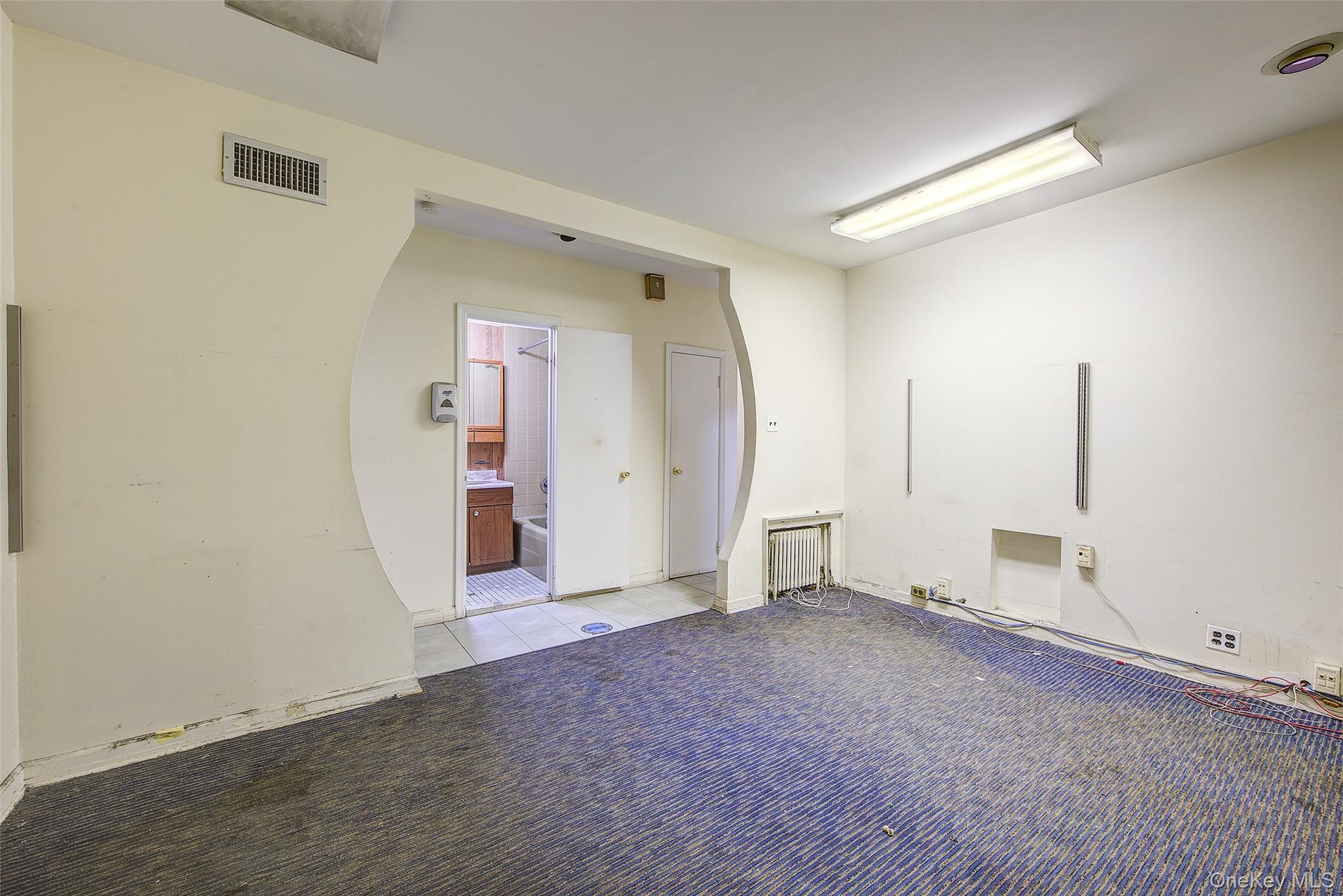 4807 Fort Hamilton Parkway Property Photo 8
