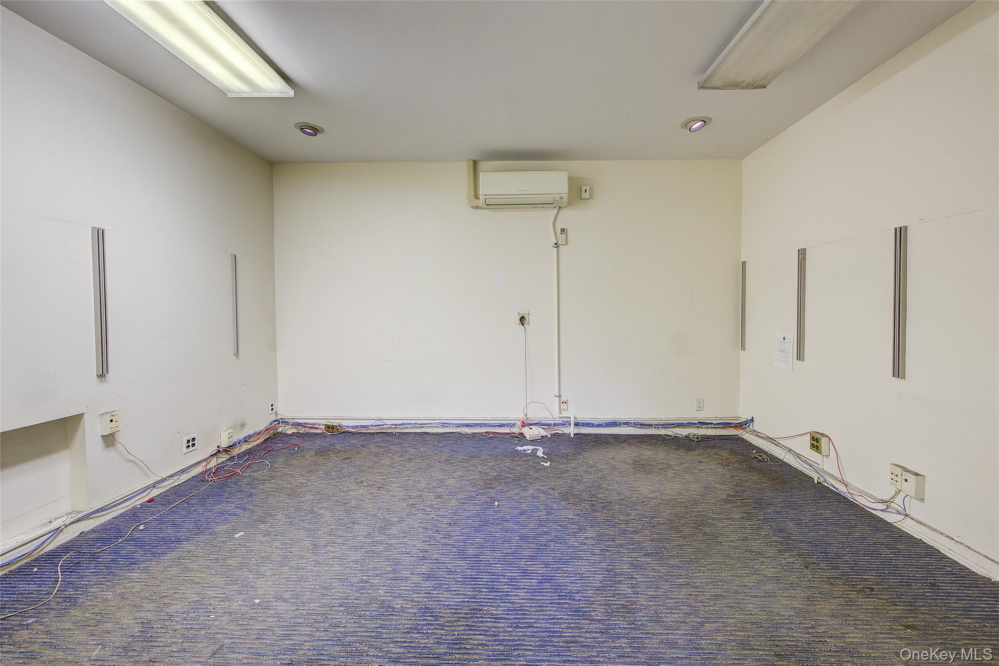 4807 Fort Hamilton Parkway Property Photo 9