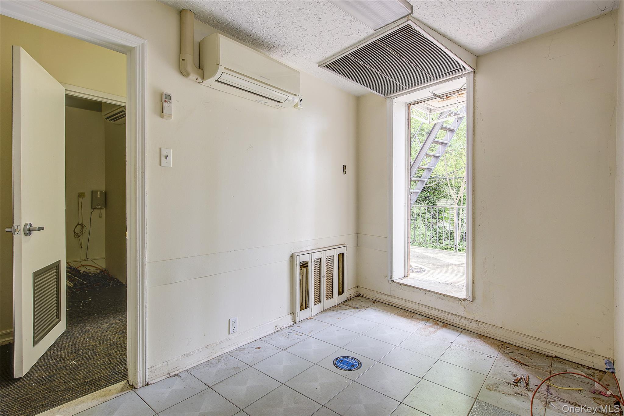 4807 Fort Hamilton Parkway Property Photo 12