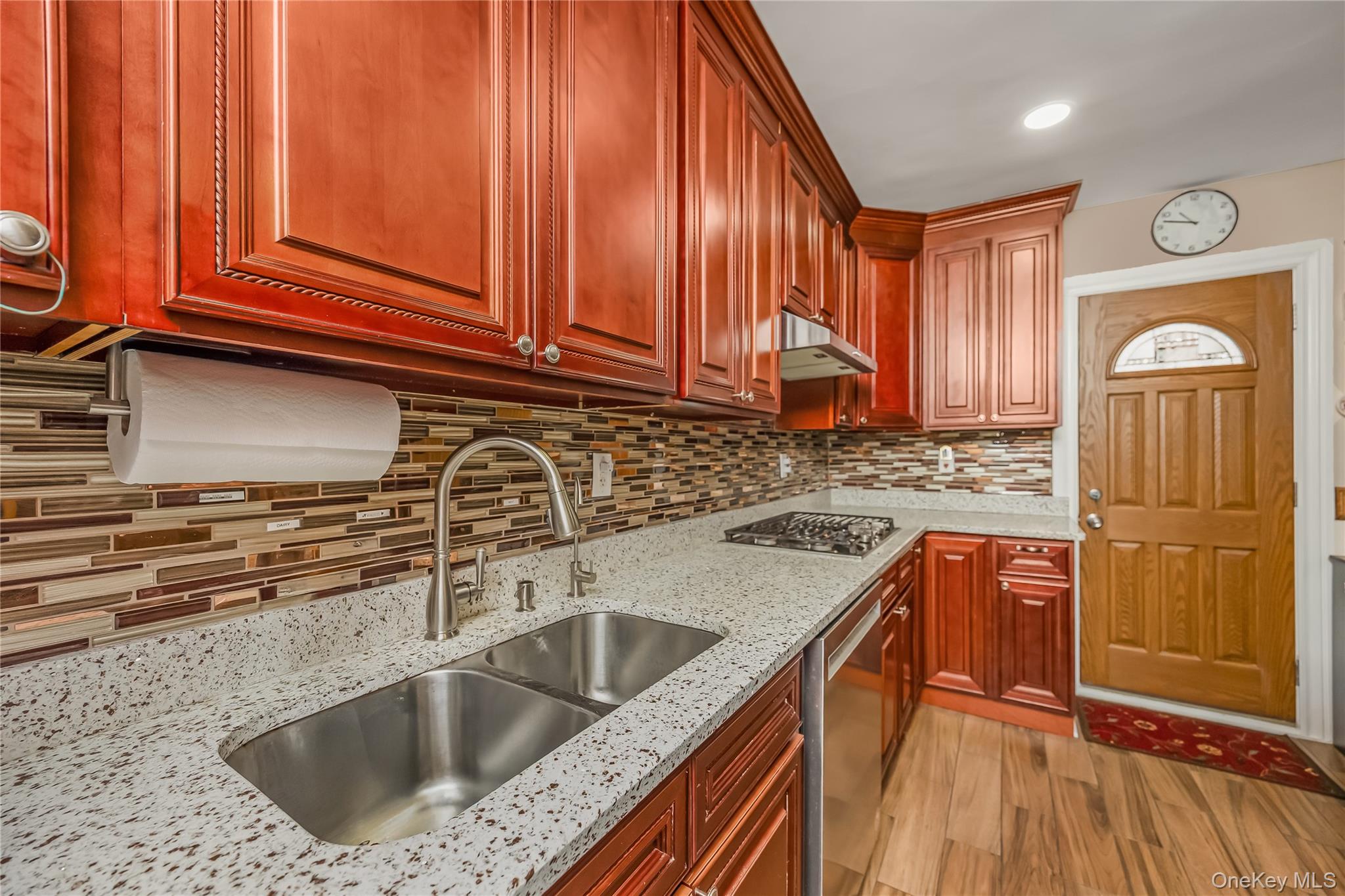 17316 Jewel Avenue Property Photo 4