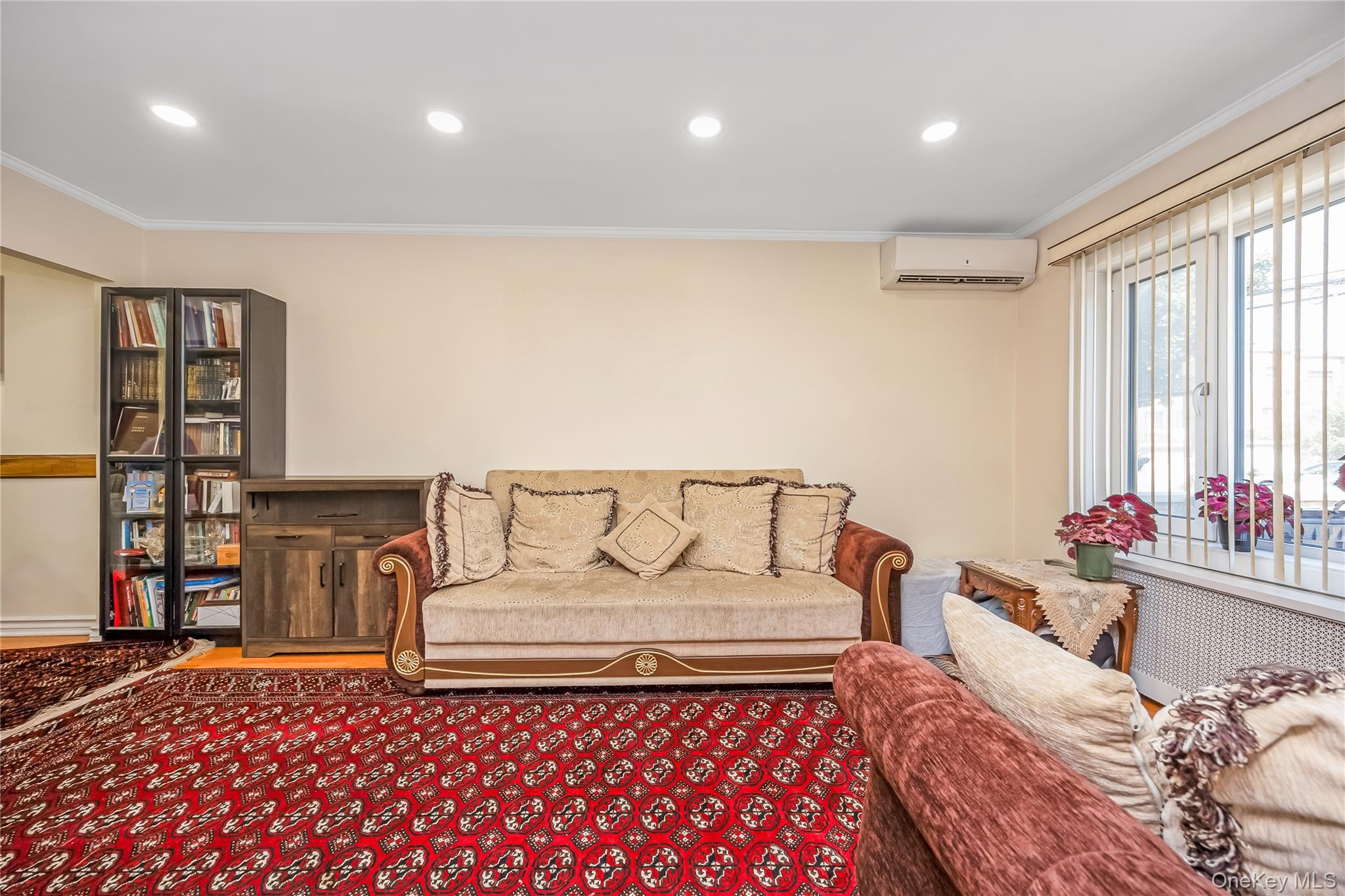 17316 Jewel Avenue Property Photo 7