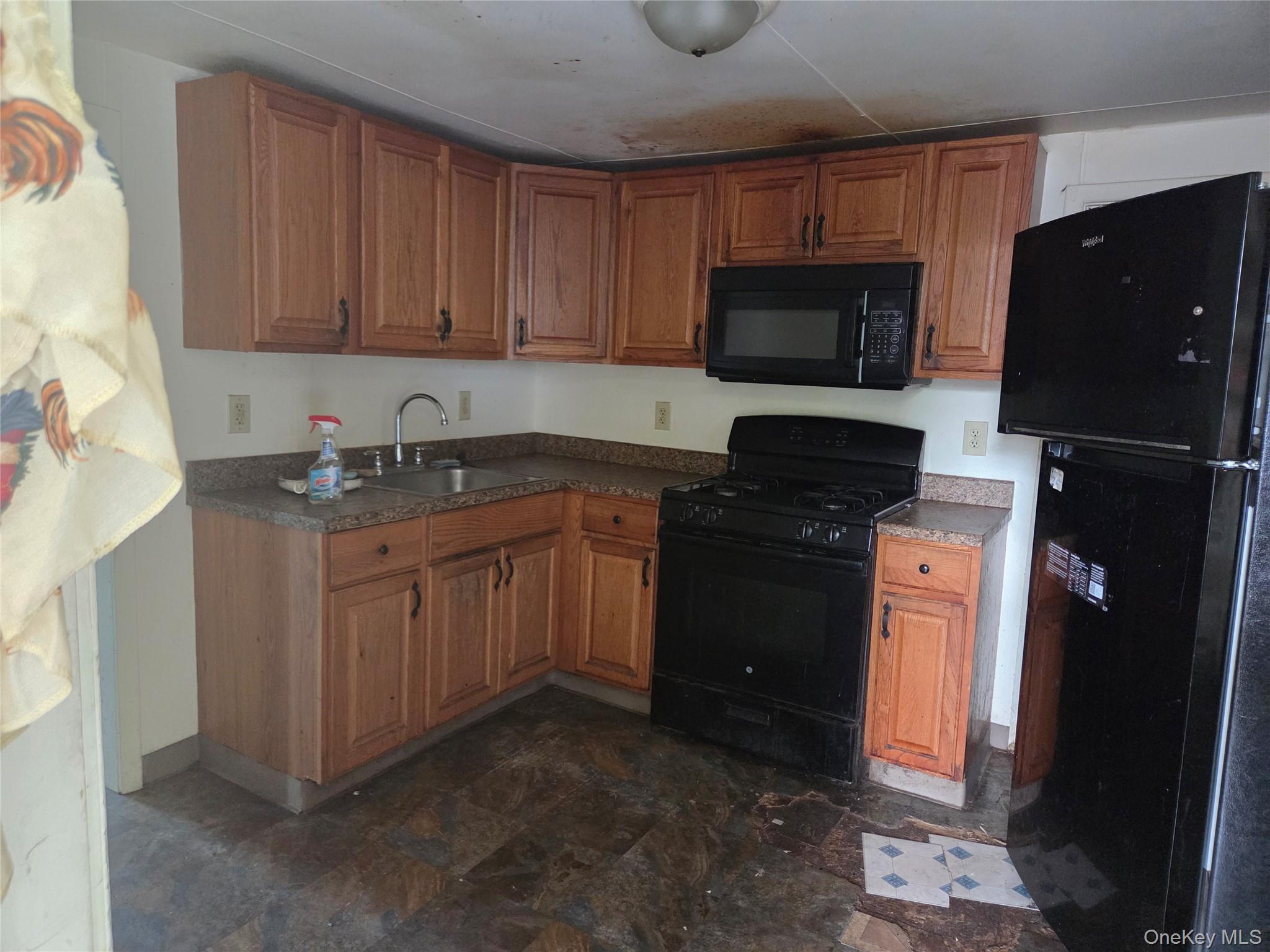 149 South Avenue Property Photo 5