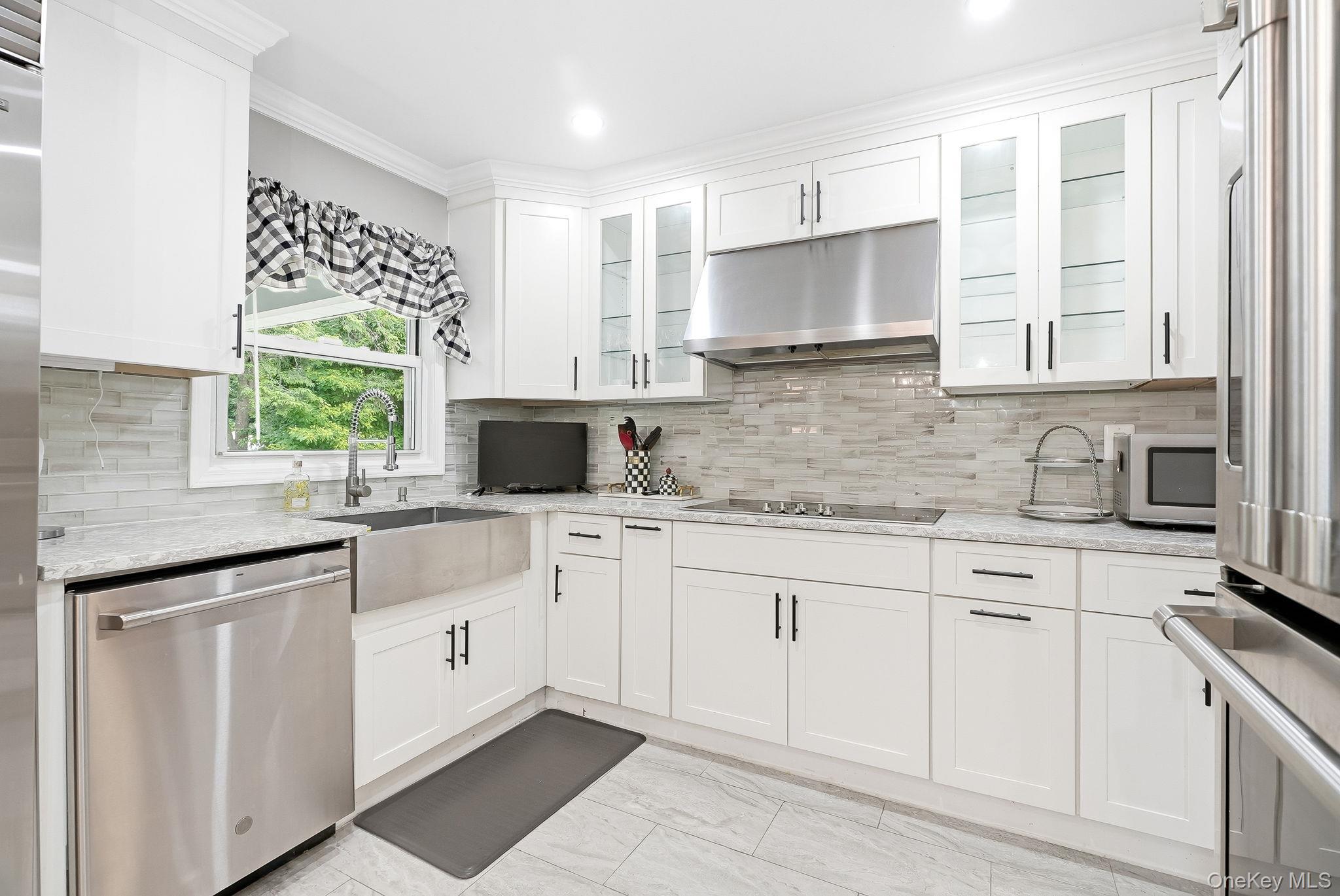 95 Vernon Avenue Property Photo 13
