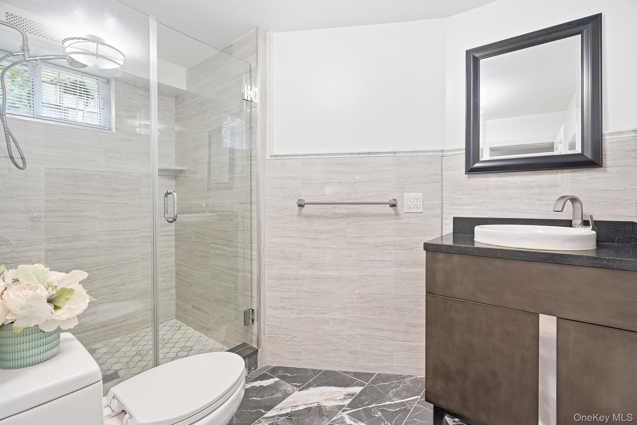 95 Vernon Avenue Property Photo 23