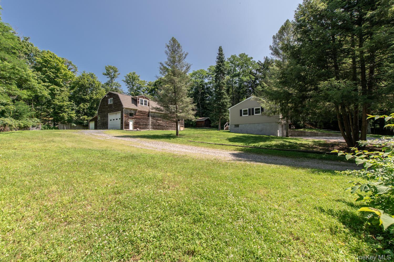 676-678 Oak Summit Road Property Photo 1