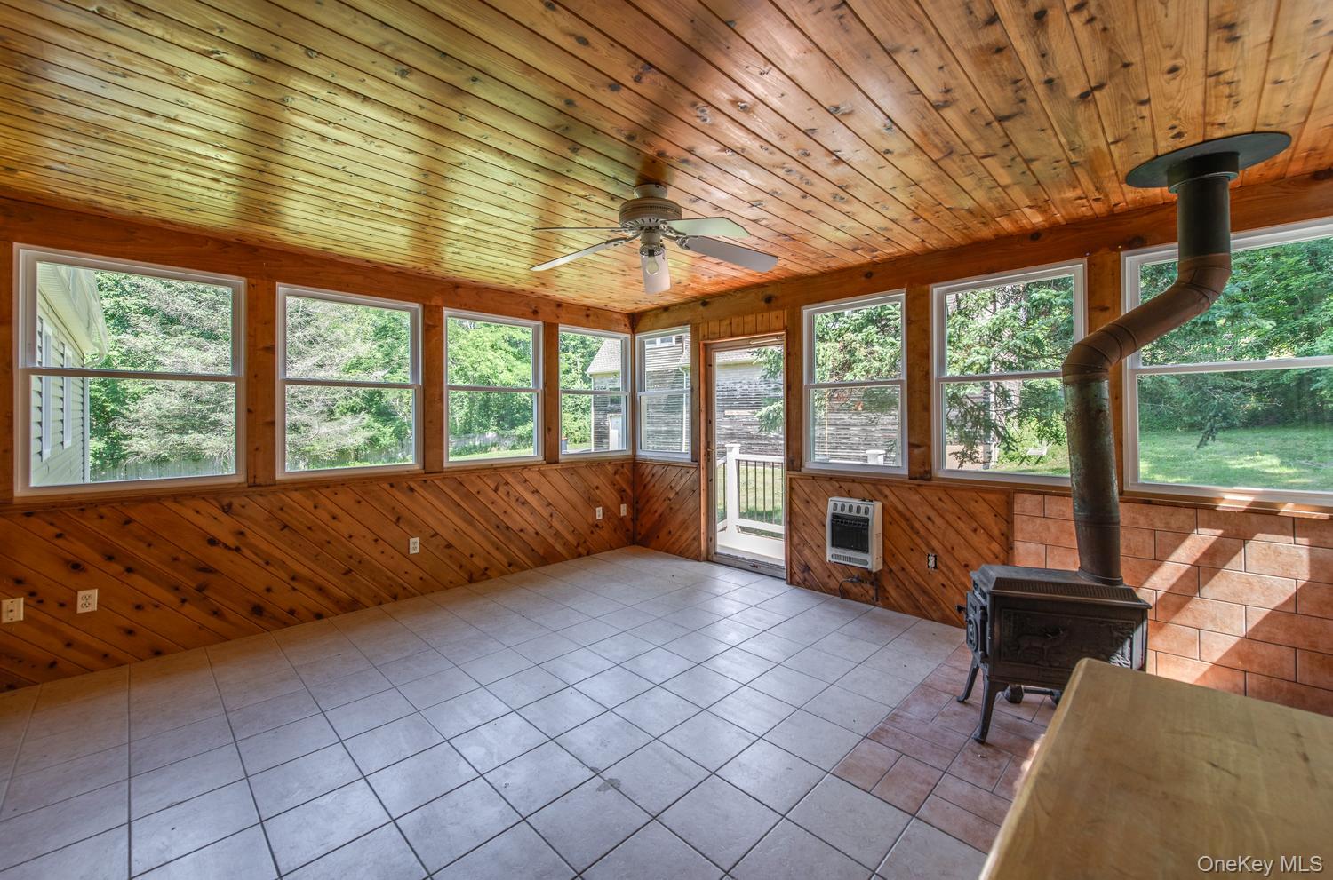 676-678 Oak Summit Road Property Photo 13