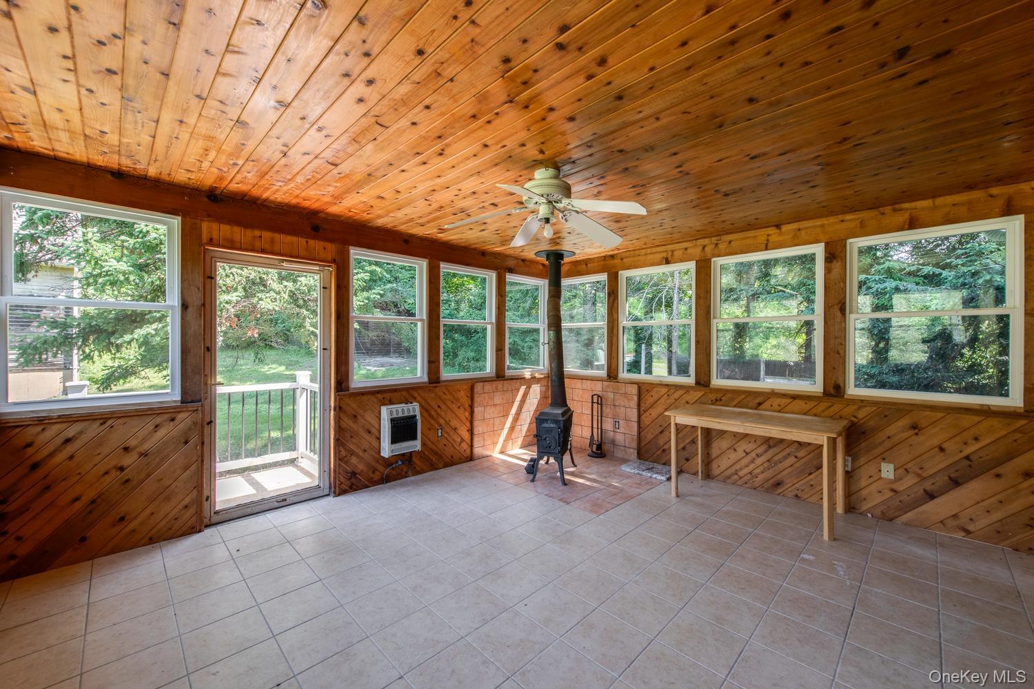 676-678 Oak Summit Road Property Photo 14