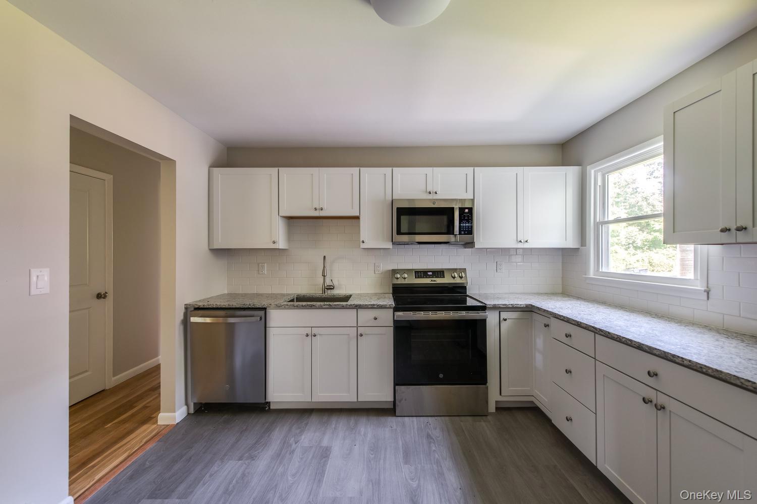 676-678 Oak Summit Road Property Photo 16