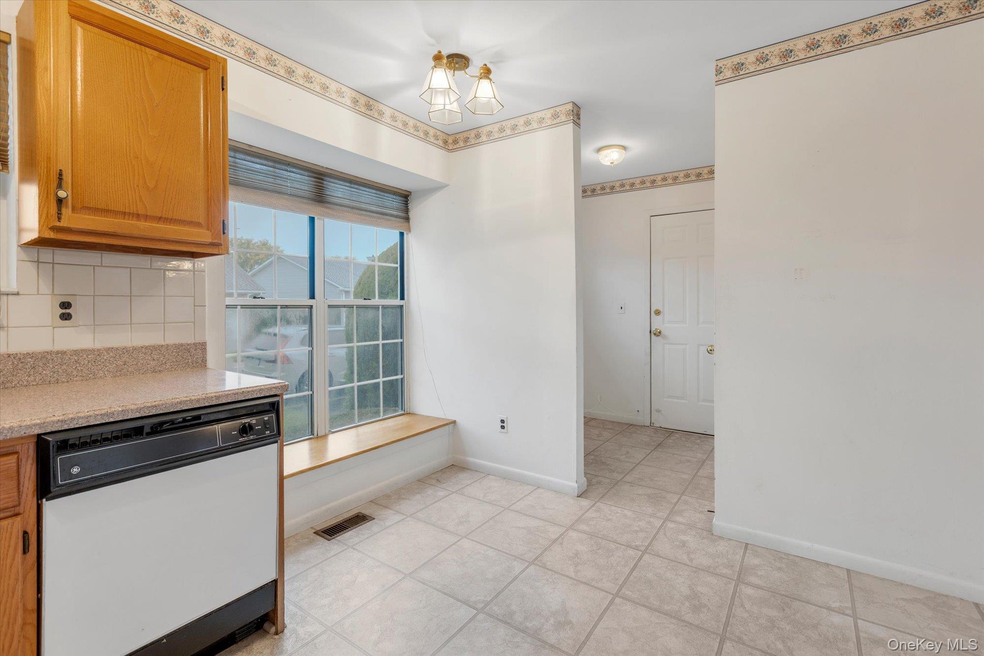 7 Daria Drive Property Photo 6