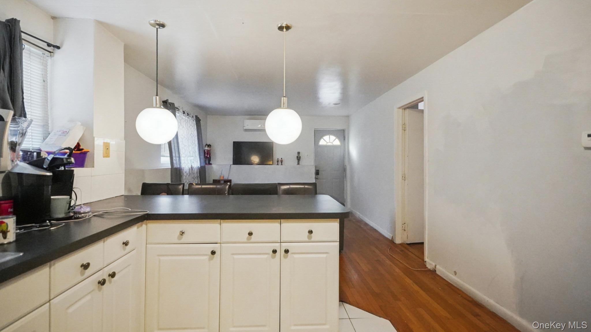 738 Pelhamdale Avenue Property Photo 19