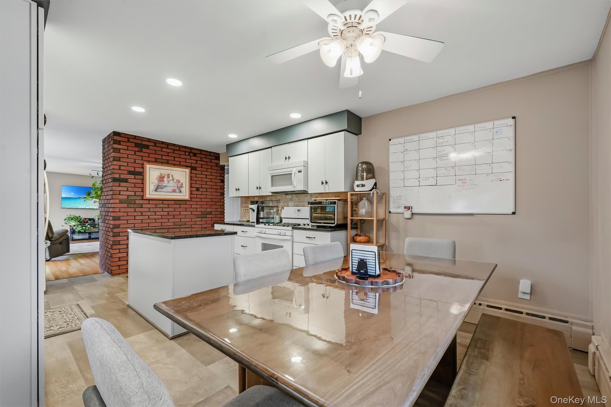 28 Maple Avenue Property Photo 14