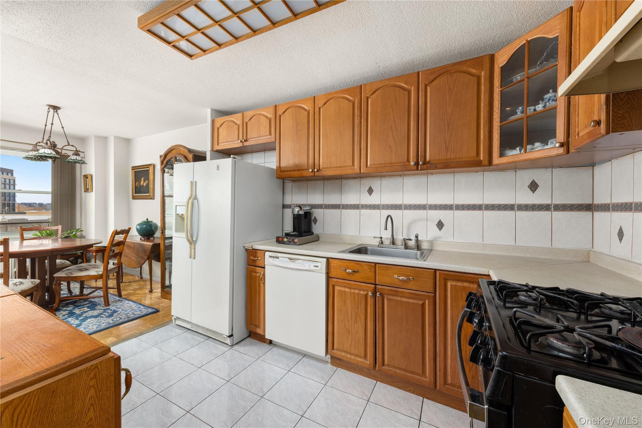 70-31 108th Street 6e Property Photo 4