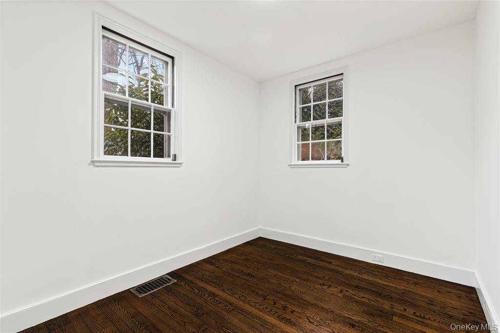 6 Fox Meadow Road Property Photo 7