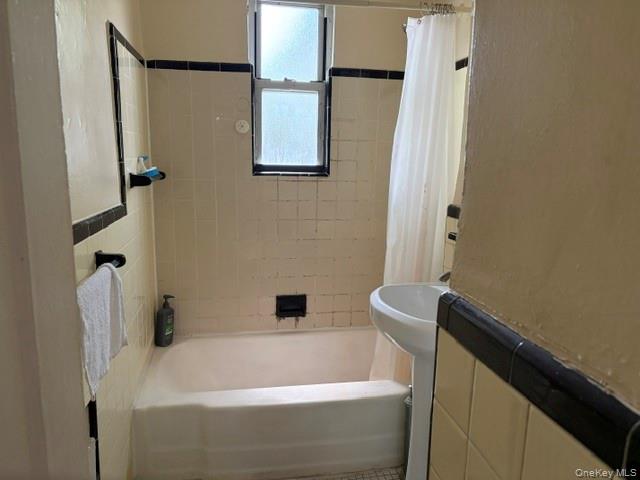 193-16 39th Avenue 0 Property Photo 6
