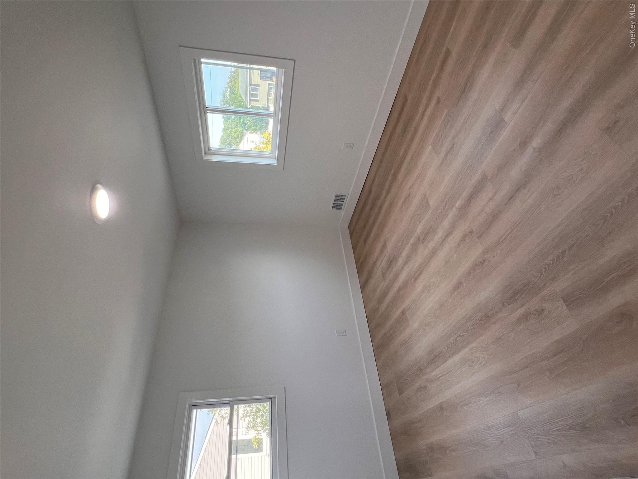 501 Hawkins Road Property Photo 10