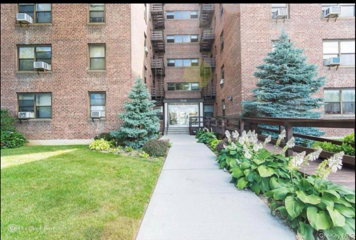 7311 Bell Blvd 2b Property Photo 1