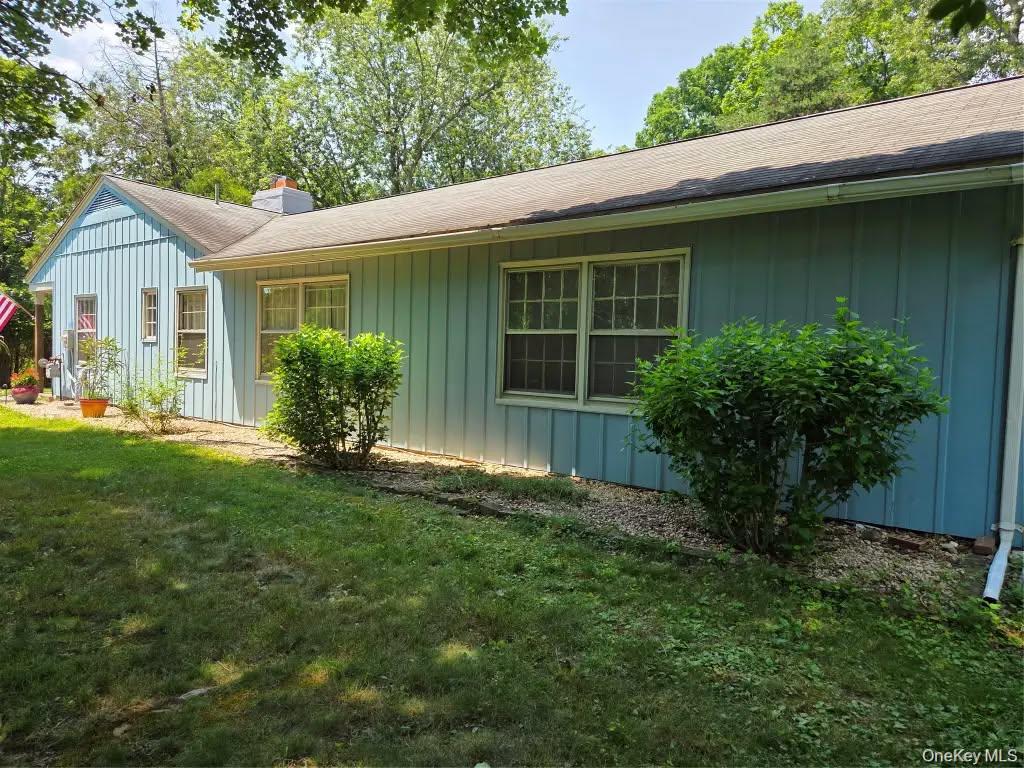 342 Coldenham Road Property Photo 4