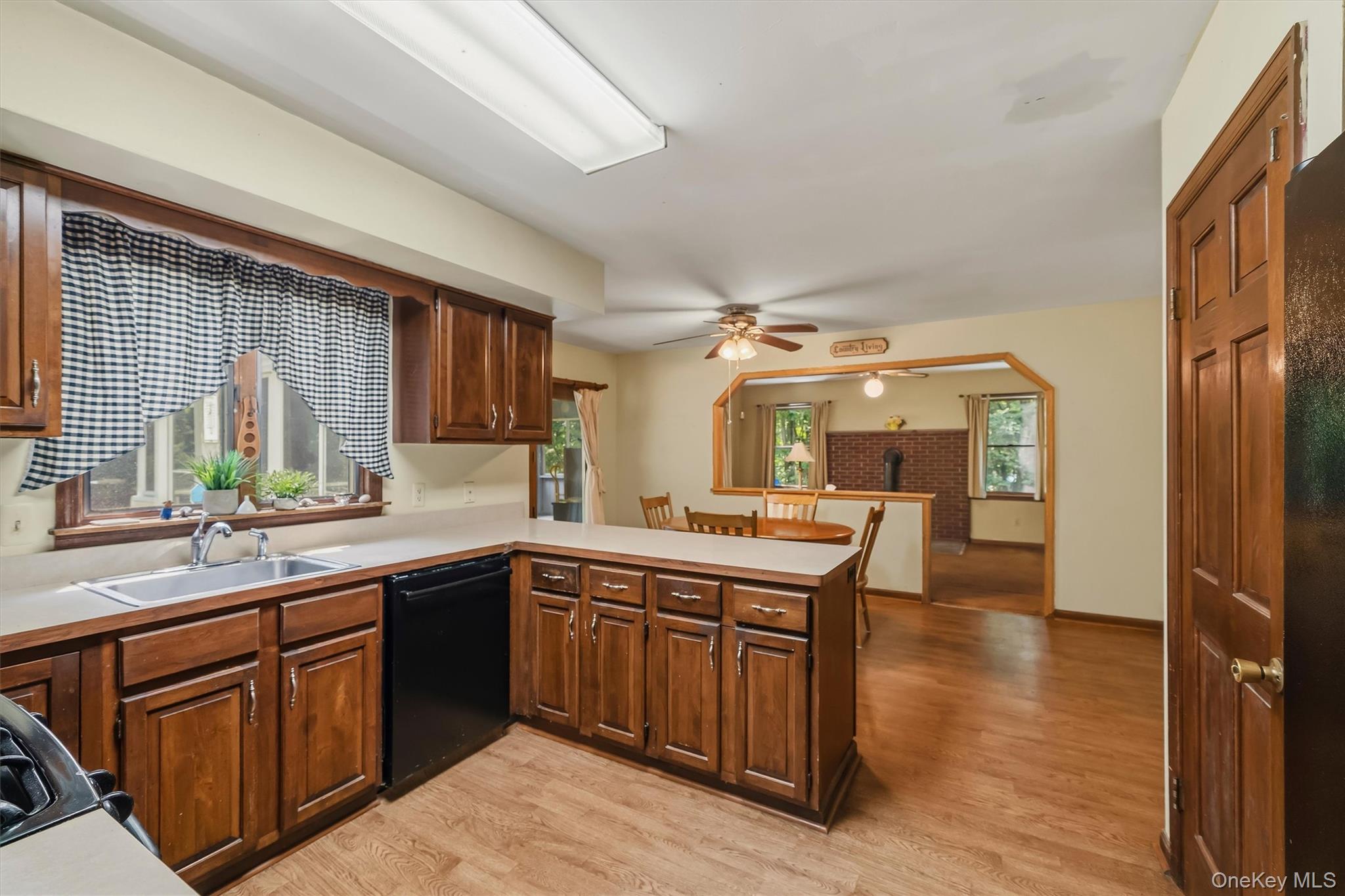 808 S Plank Road Property Photo 15
