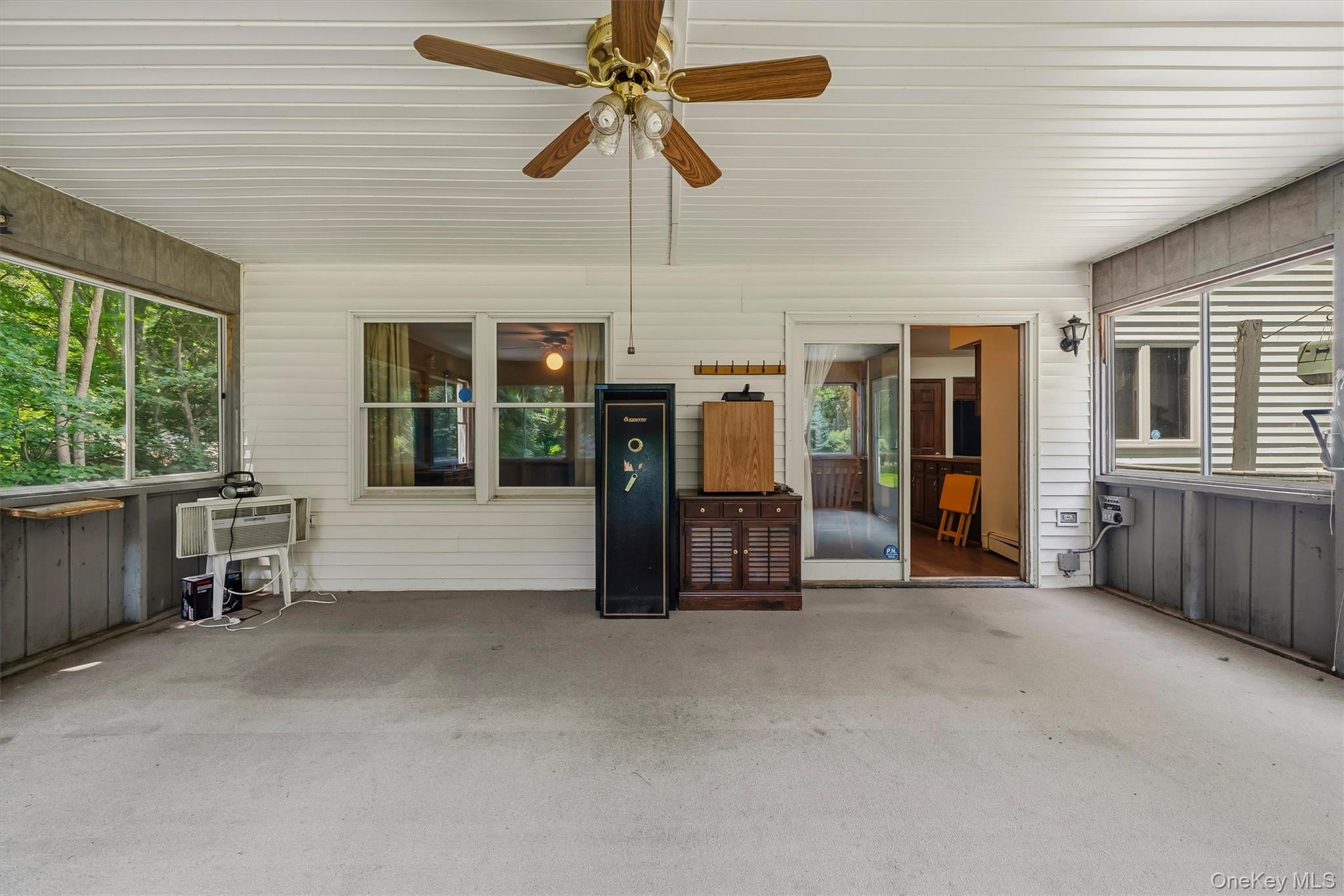 808 S Plank Road Property Photo 24