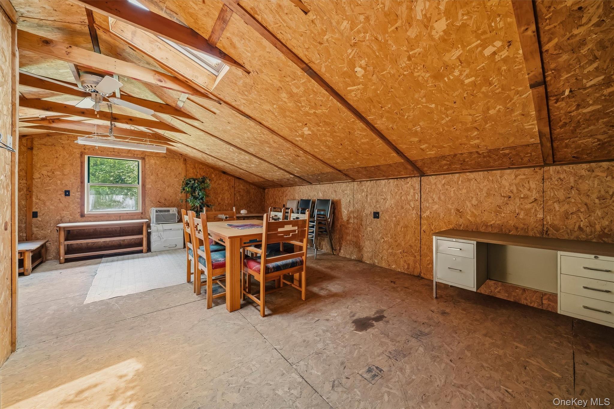 808 S Plank Road Property Photo 43