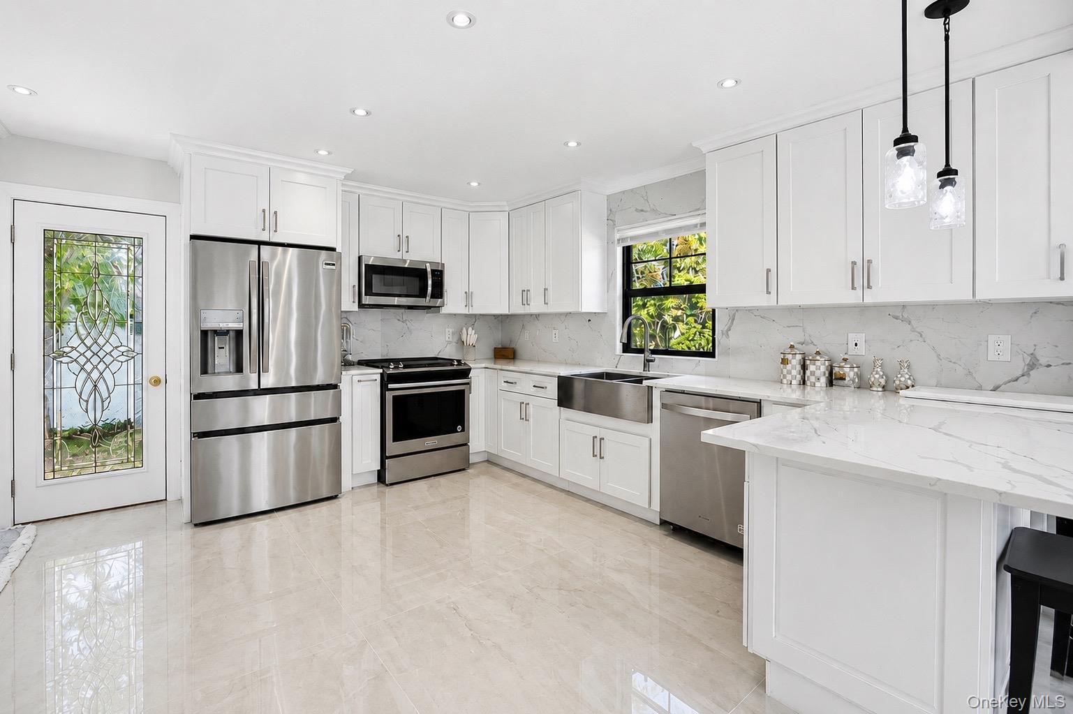 566 Locust Avenue Property Photo 17
