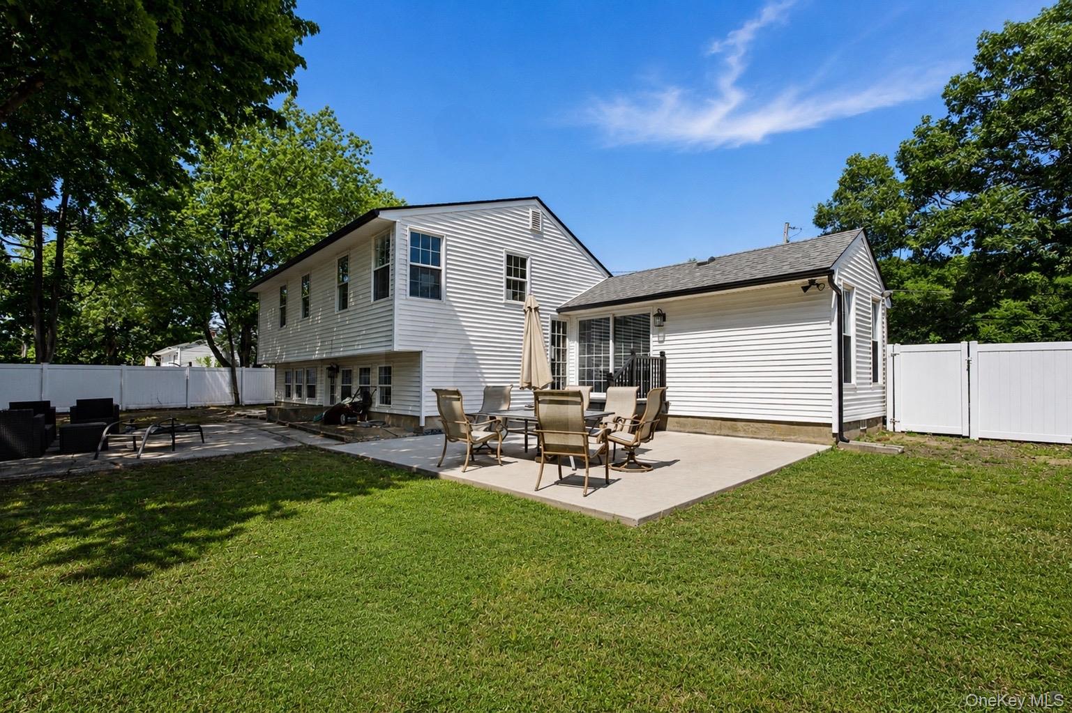 566 Locust Avenue Property Photo 24