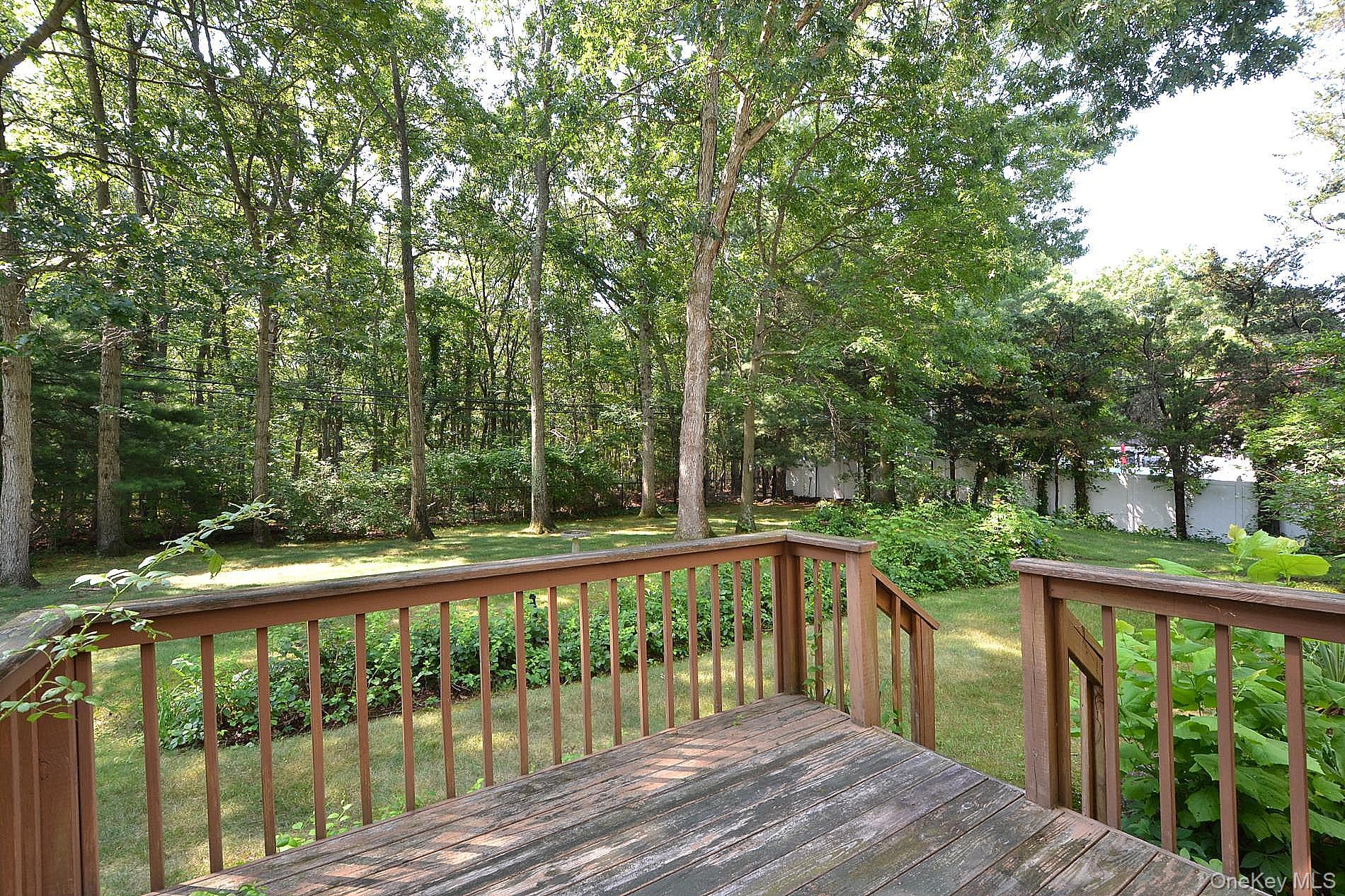 39 Sheryl Crescent Property Photo 8