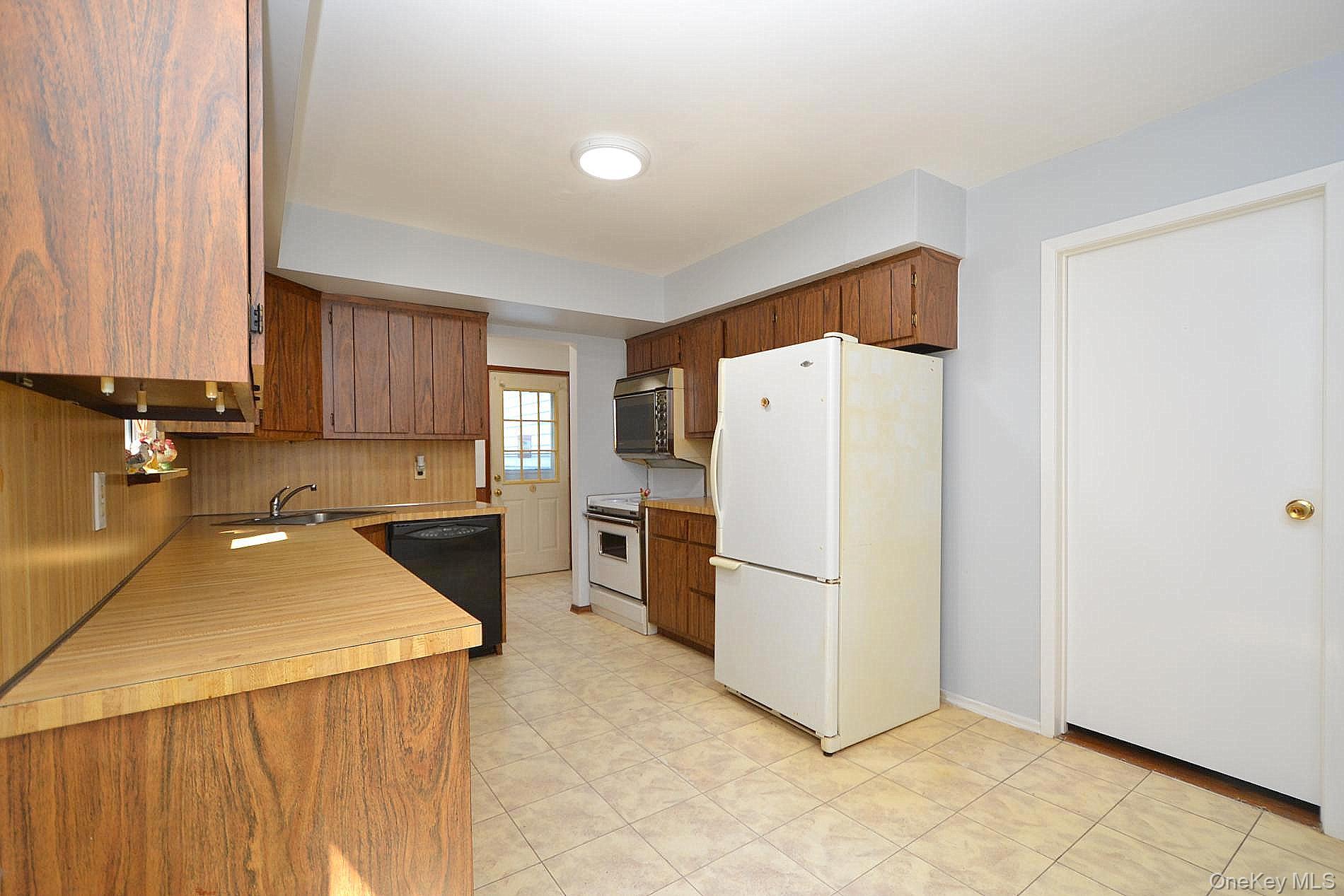 39 Sheryl Crescent Property Photo 20