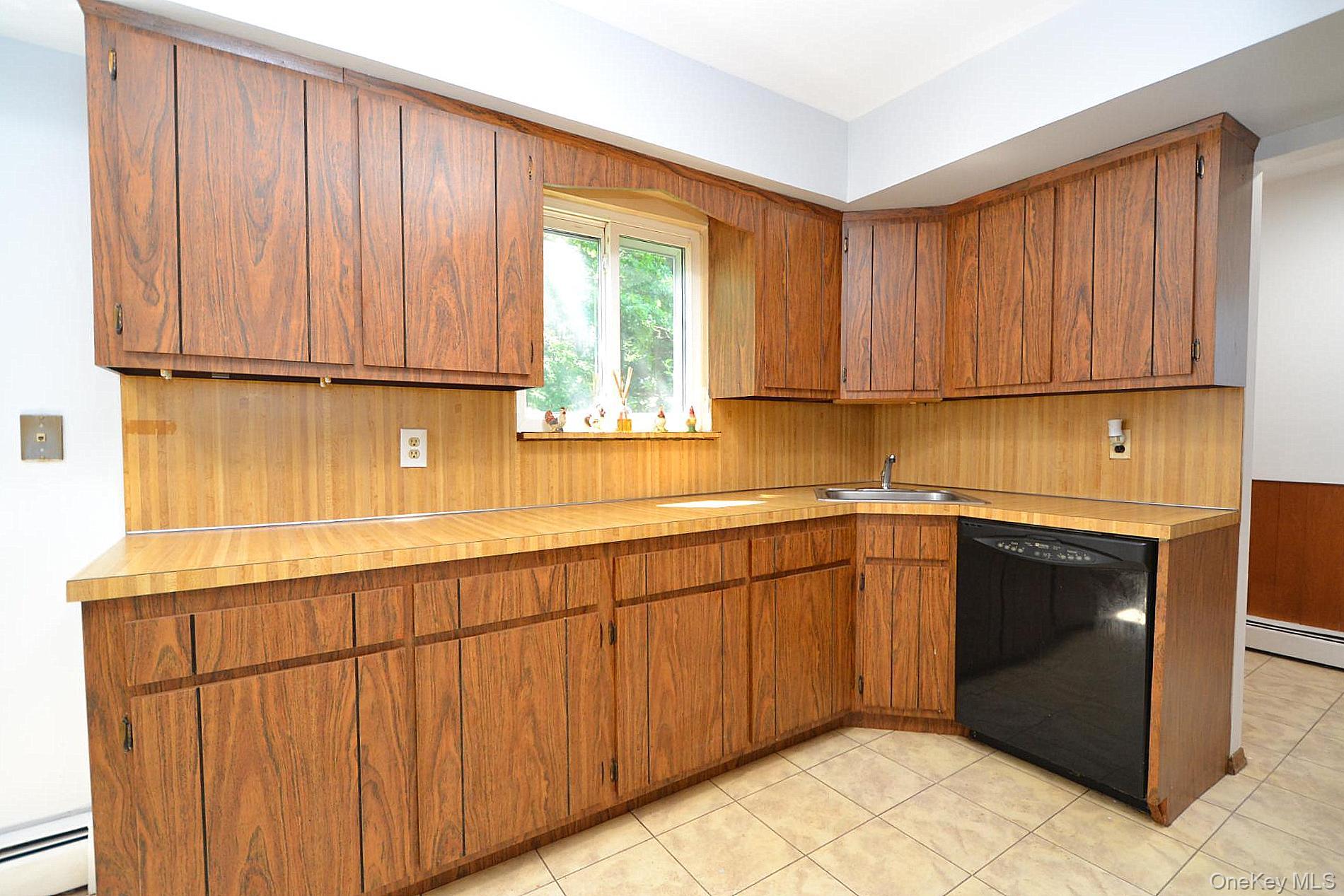 39 Sheryl Crescent Property Photo 21
