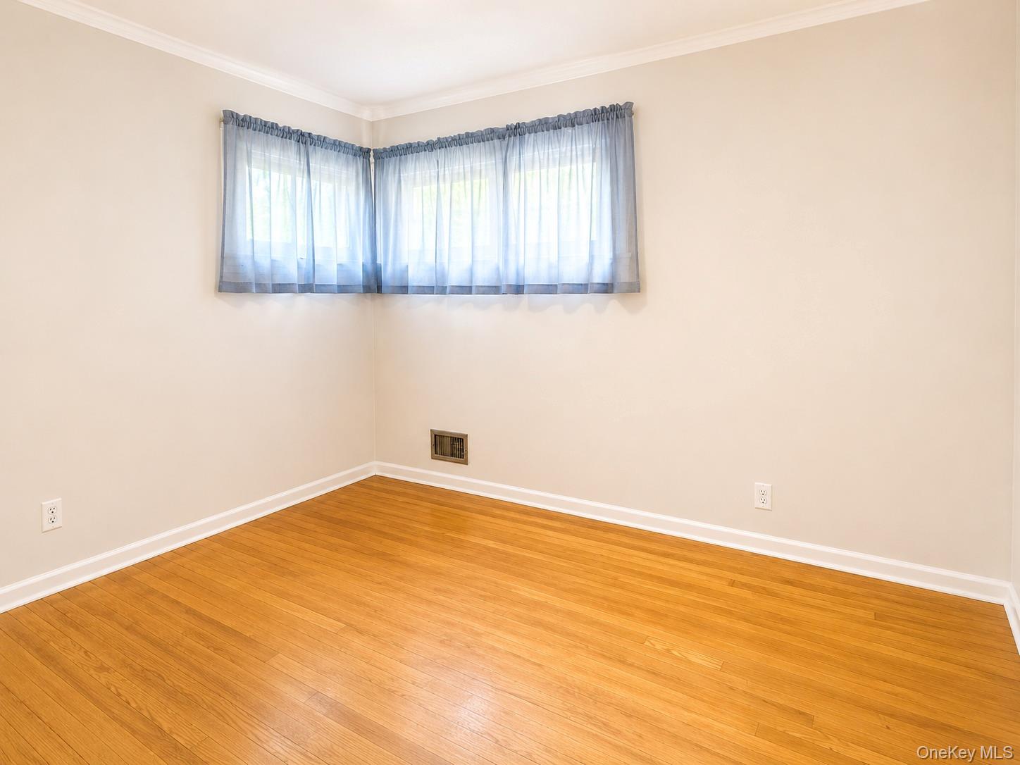 7-08 127th Street Property Photo 7