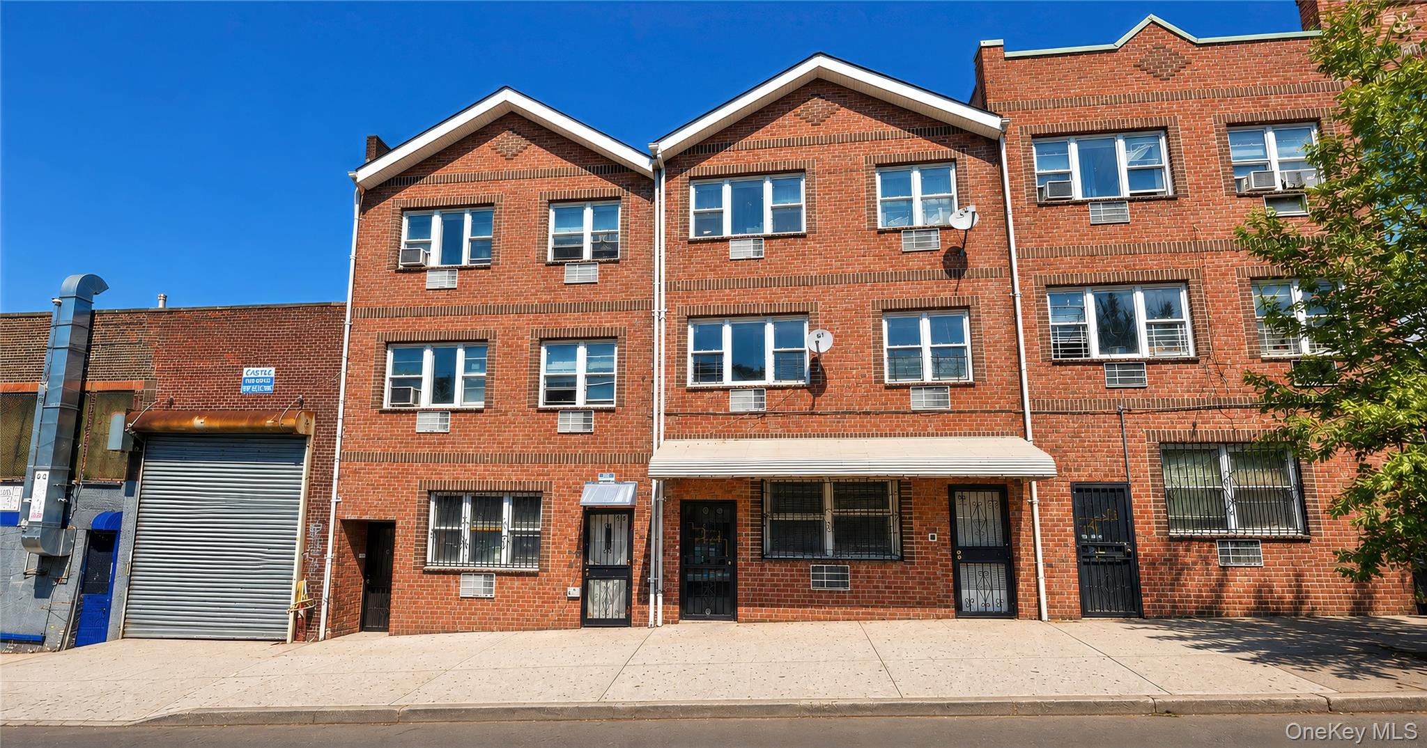 453 E 181 Street Property Photo 1