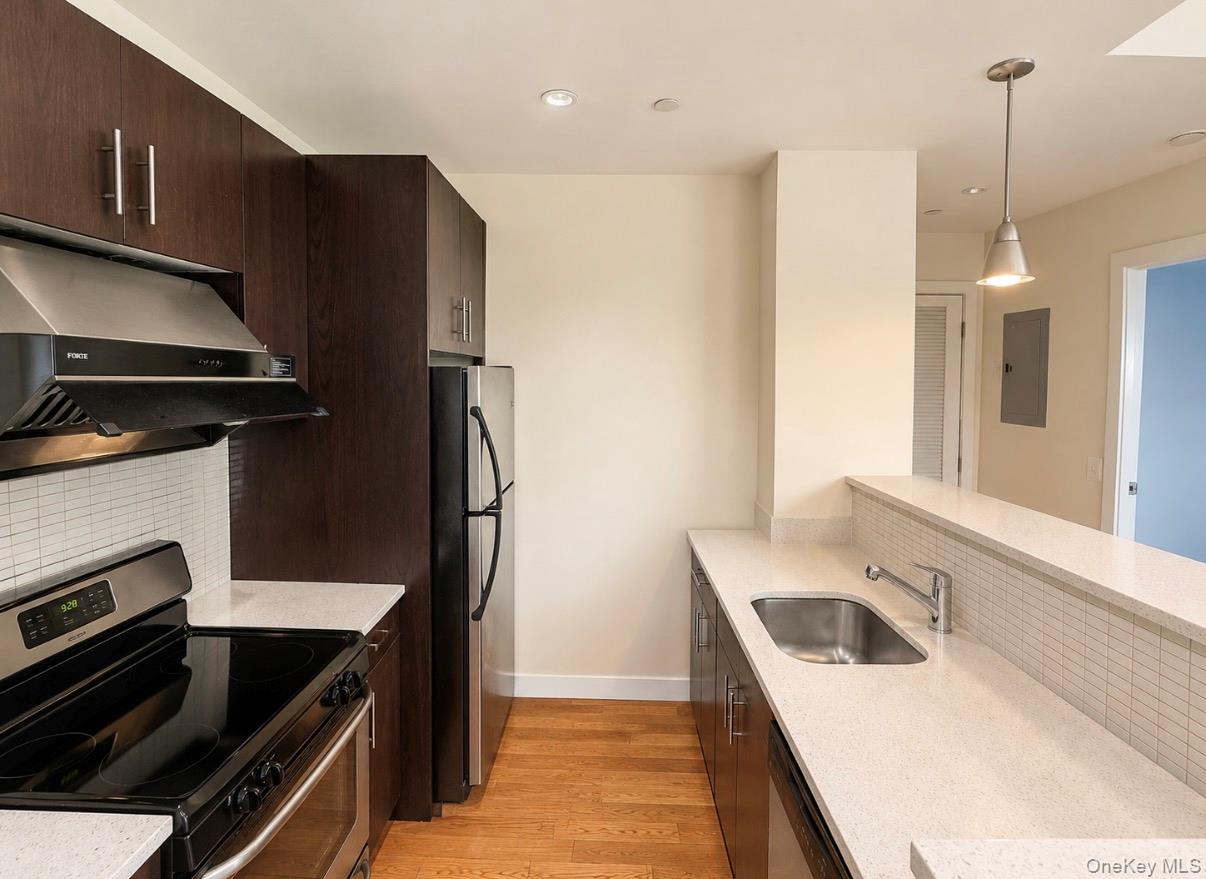 140-21 32nd Avenue 5cn Property Photo 6