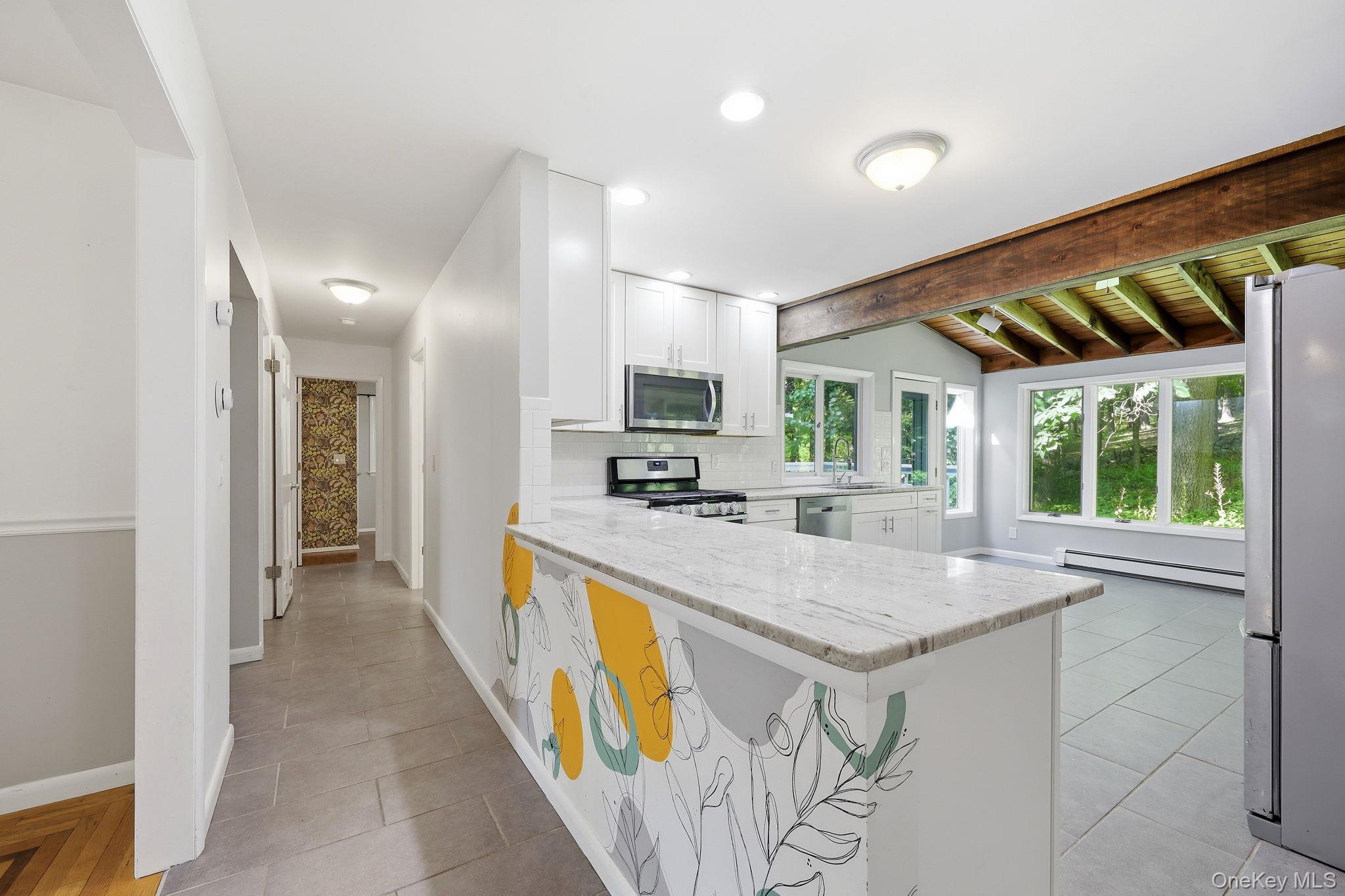 3 Dogwood Hollow Property Photo 8