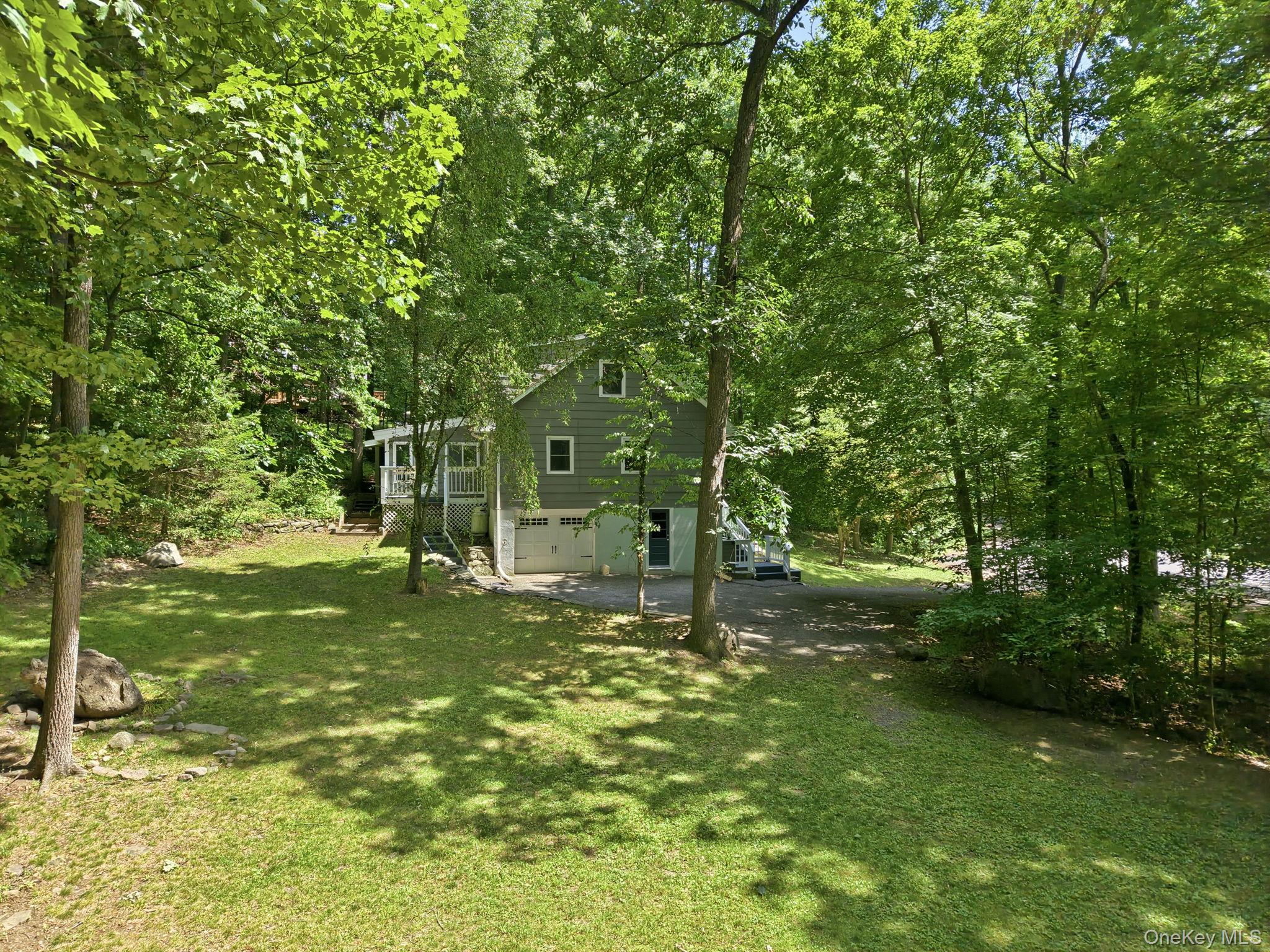 3 Dogwood Hollow Property Photo 27