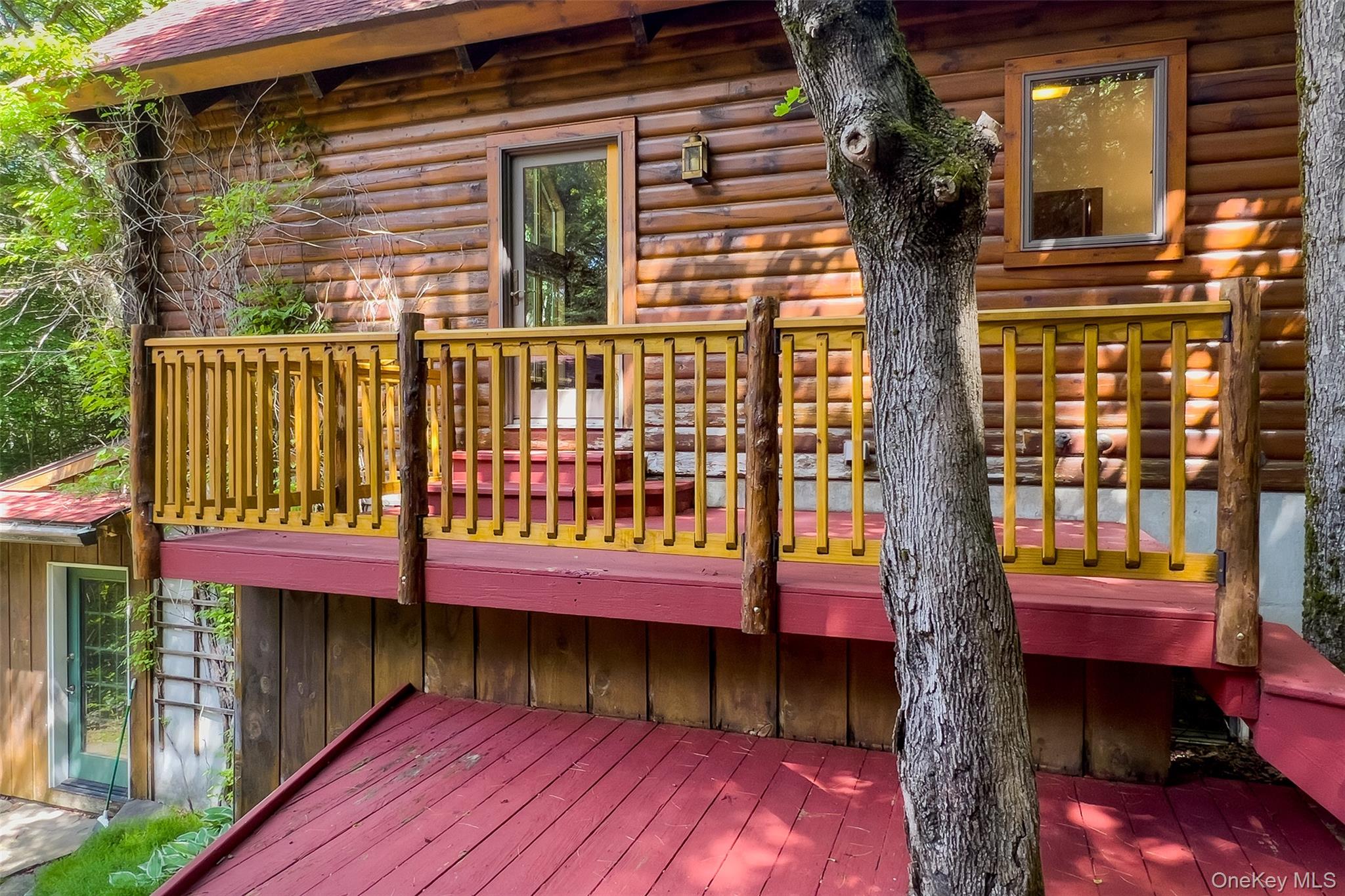 135 Sparrowhawk Lake Road Property Photo 6