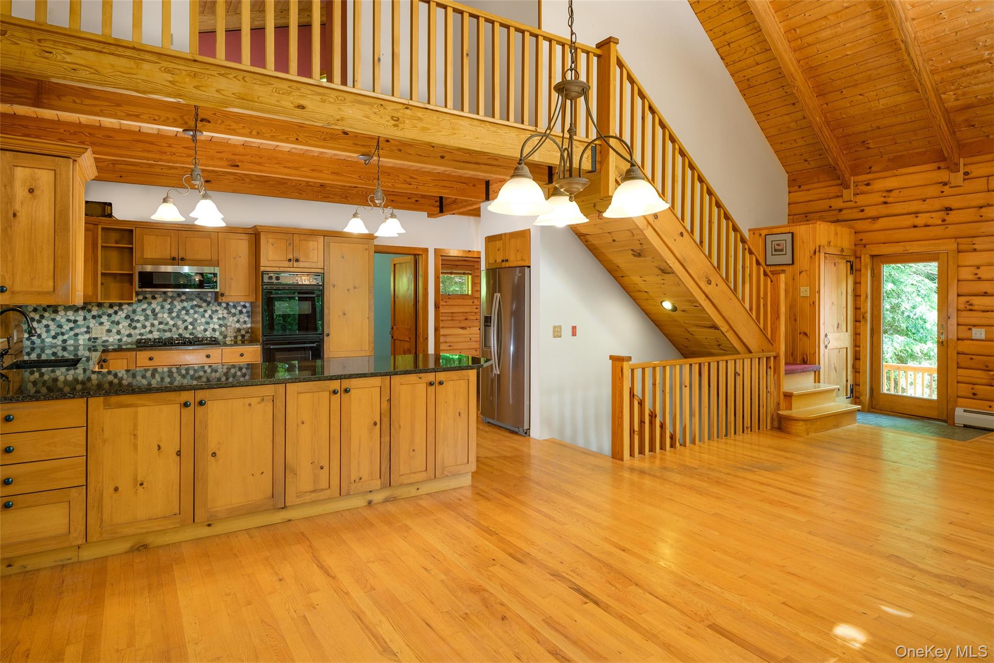 135 Sparrowhawk Lake Road Property Photo 12