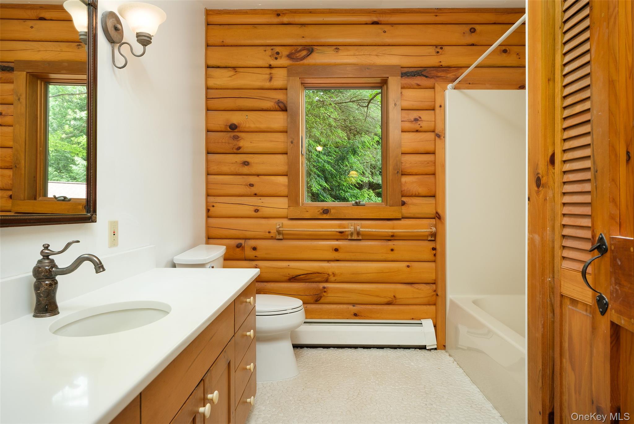 135 Sparrowhawk Lake Road Property Photo 18