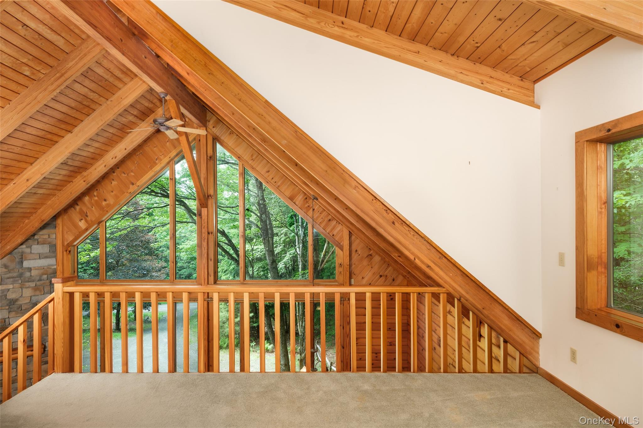 135 Sparrowhawk Lake Road Property Photo 23