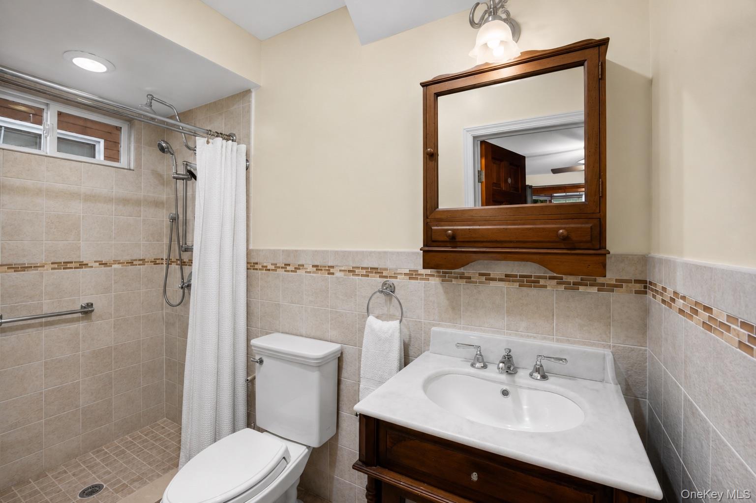 501 E Penn Street Property Photo 15