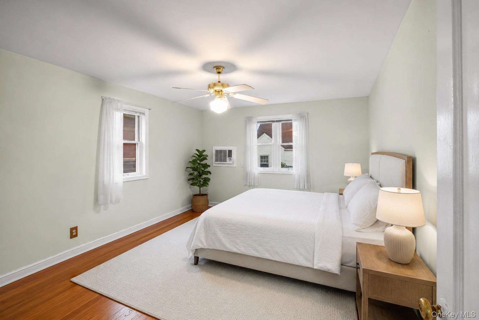 501 E Penn Street Property Photo 17