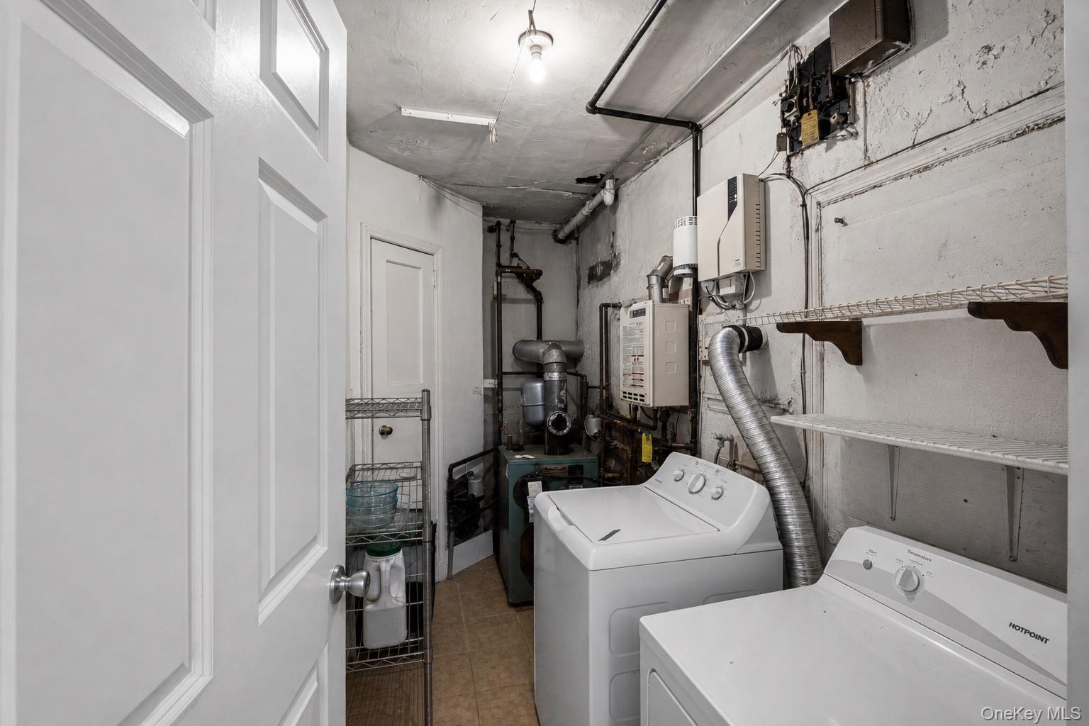 501 E Penn Street Property Photo 23