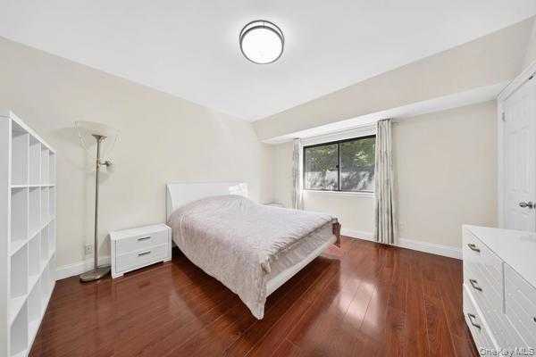 5-38 115th Street 538f Property Photo 8