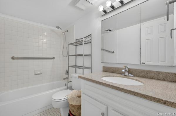 5-38 115th Street 538f Property Photo 11