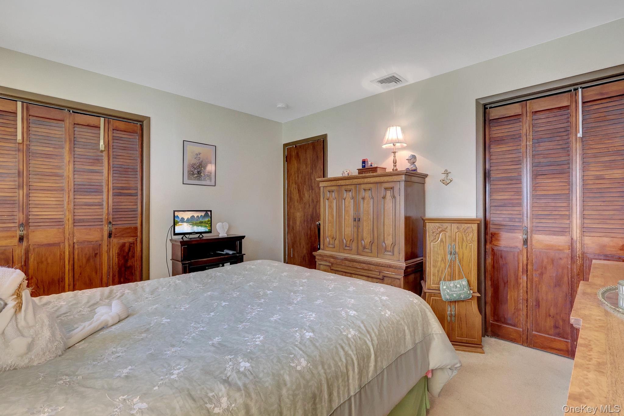 175 Franklin Street Property Photo 23