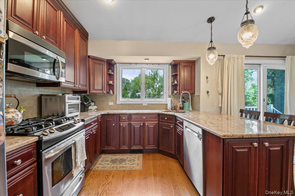 215 N Boston Avenue Property Photo 6