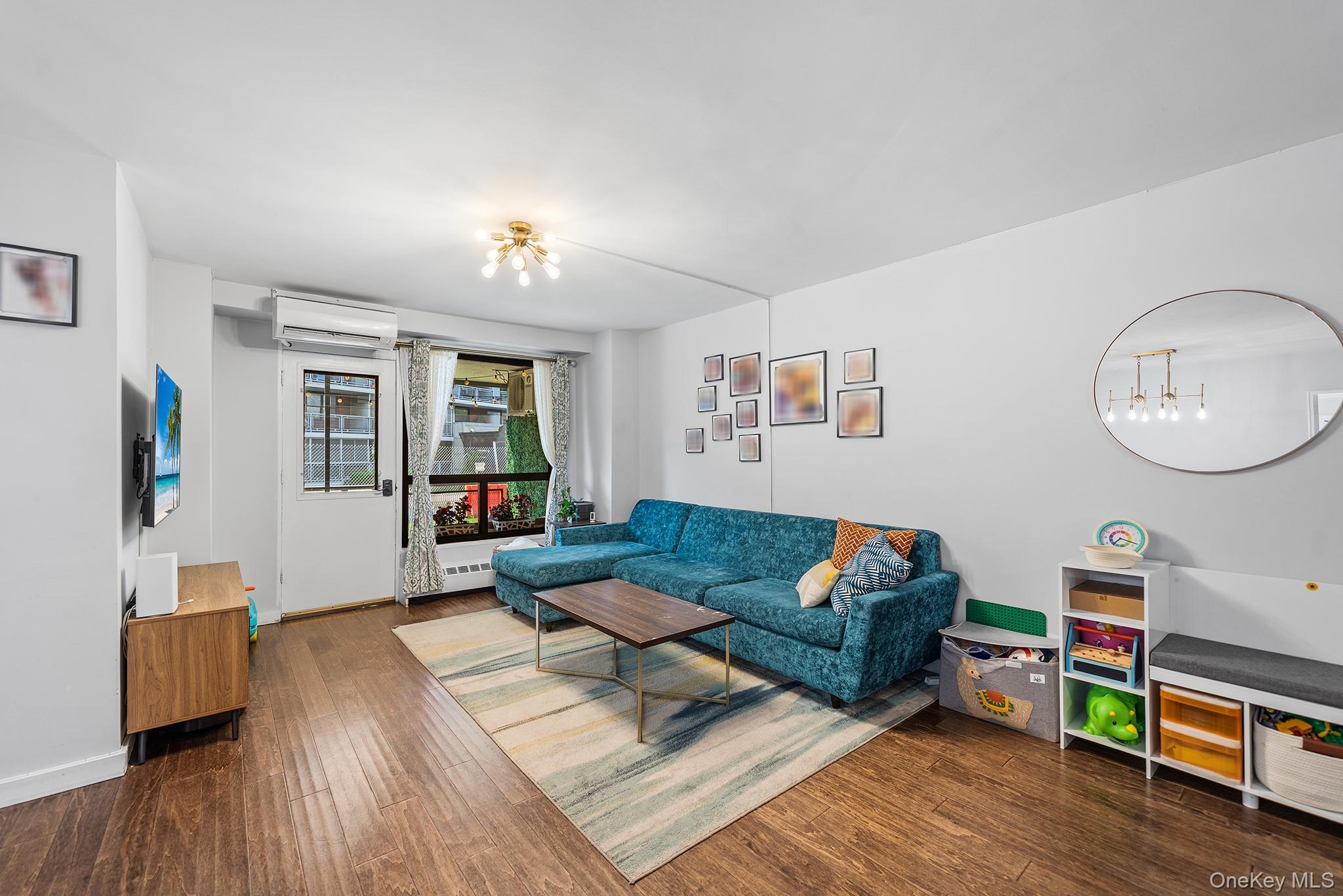 61-35 98 Street 1j Property Photo 2