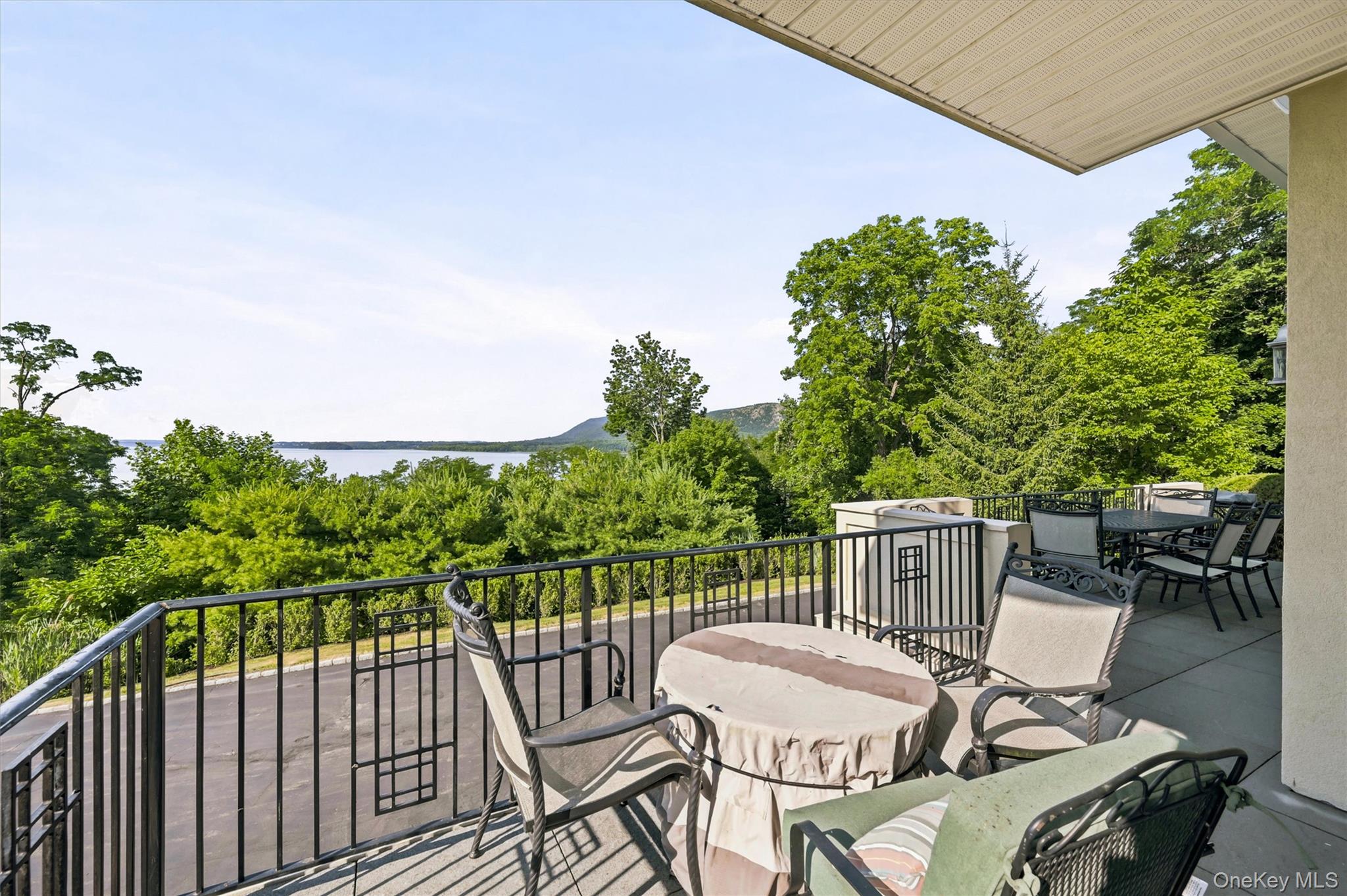 2 Half Moon Ridge Property Photo 44
