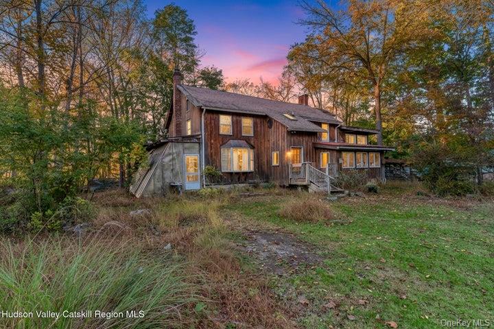546 Berme Road Property Photo 10