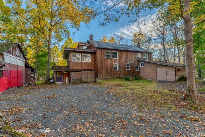 546 Berme Road Property Photo 11